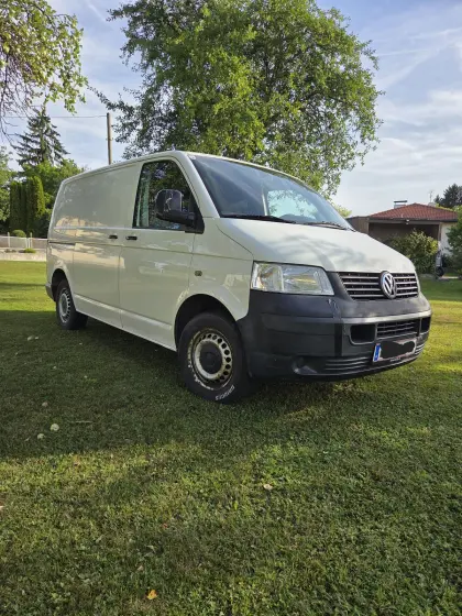 VW T5 Bus 2,5 l TDI Transporter