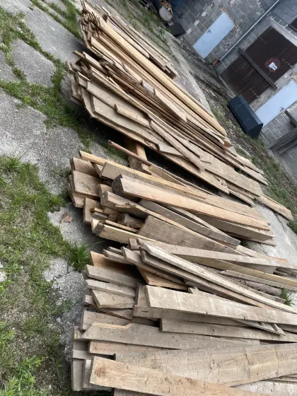Holzbretter, Latten