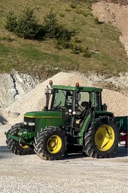 John Deere 6400