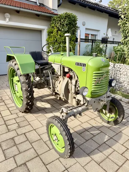 Steyr Diesel-Traktor Typ 80a