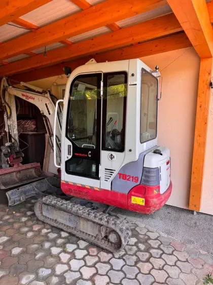 Takeuchi TB219