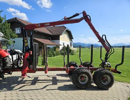 Kesla Patu 8 t mit Kran 302T