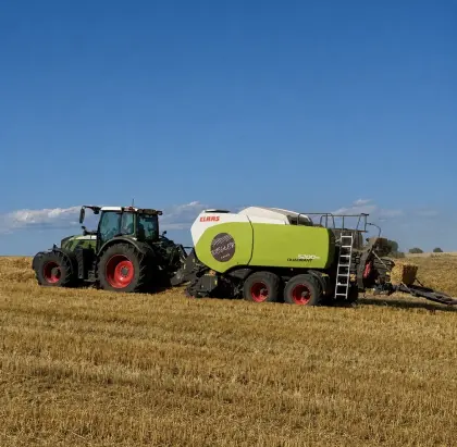Quaderballen pressen im Mühlviertel und Umgebung, CLAAS QUADRANT 5200 FC