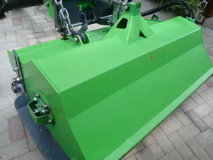 Avant Schlegelmulcher 120 cm