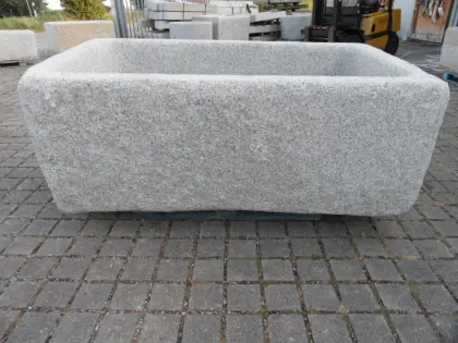 Granitbrunnen, Wasser Grand, Granitbecken, Granittrog