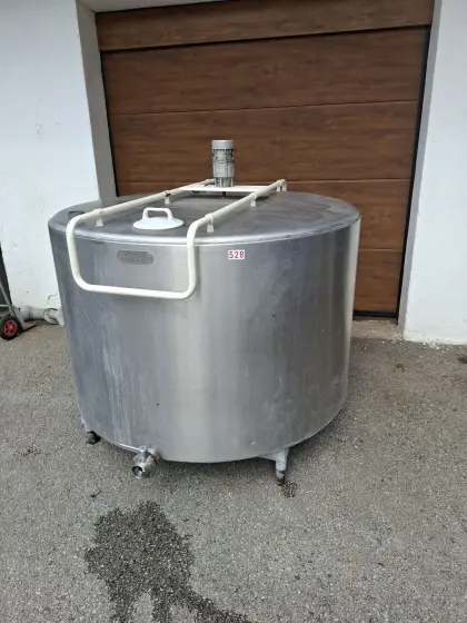 Milchtank 1.400 l inkl. Kühlaggregat