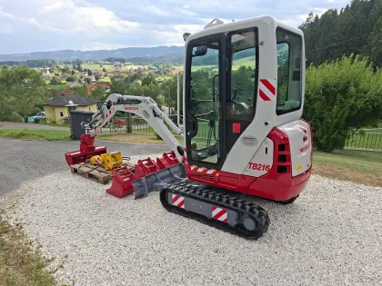 Takeuchi TB216, Powertilt, 4x Löffel, Schremmhammer