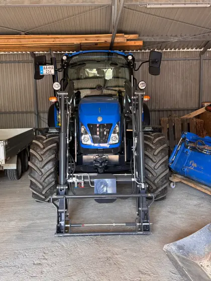 New Holland Schlepper T4.75 Allrad