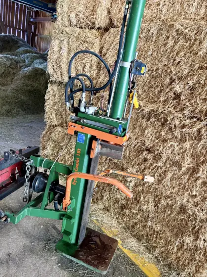 Posch Hydro-Combi 18 t Holzspalter