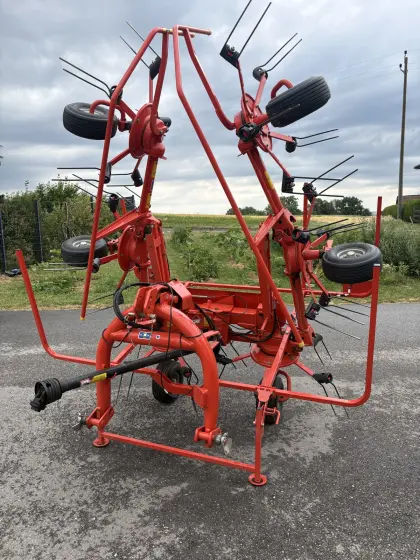 Kuhn GF 582