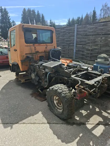 Verkaufe 2 Stk. Unimog UX 100 Mercedes