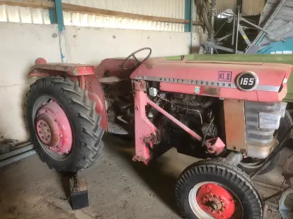 Massey Ferguson 165