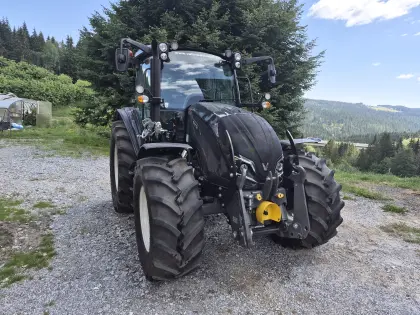 Valtra A115