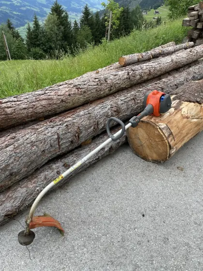 Husqvarna 122C