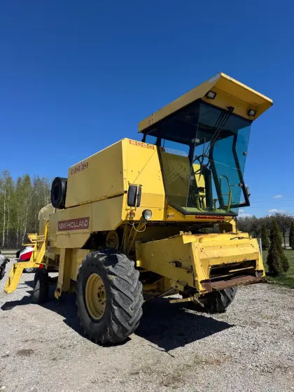 Suche New Holland Mähdrescher