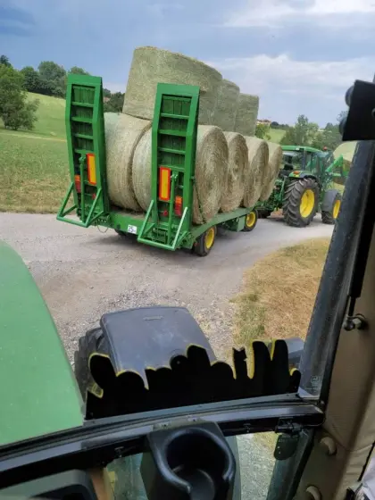 Verkaufe Heuballen 1. Schnitt