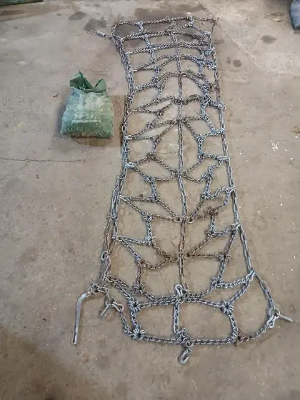 Schneeketten 235 cm x 65 cm, 6 mm Gliederstärke