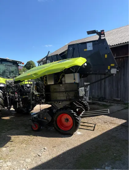 Claas Variant 585 RC