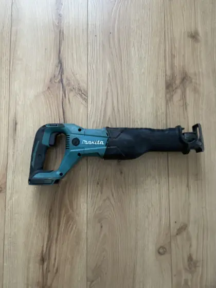 Makita DJR 186 Akku-Säbelsäge, Reciprosäge, Fuchsschwanz (DJR 186)