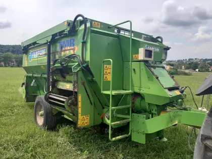 FARESIN Fräsfuttermischwagen TMR 1050