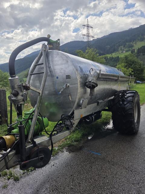 Bauer Güllefass 5.400 l