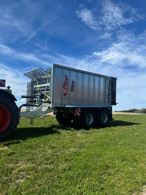 Fliegl ASW 256