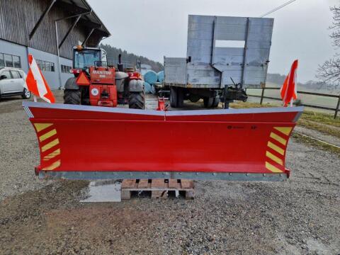Schneepflug Pfadschlitten