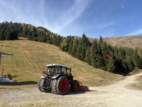 Mulcharbeiten, Agrardienstleistungen, Landschaftspflege