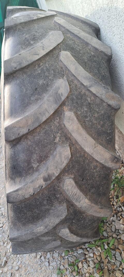 Reifen 420/85 R30