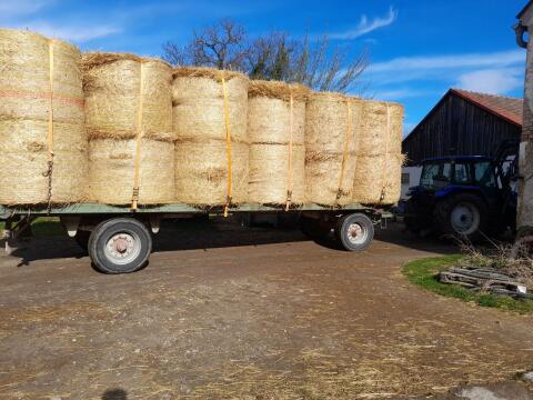 Rundballen Stroh Dm. 140 cm