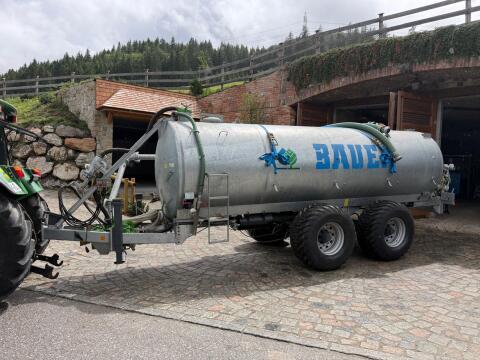 Verkaufe neuwertiges Bauer Güllefass