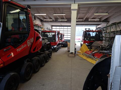 Pistenbully groß und klein zu verkaufen