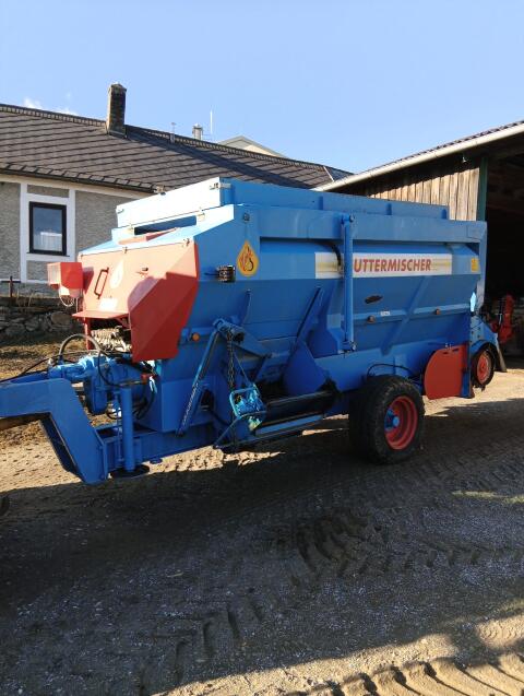 Futtermischwagen Himel DX75