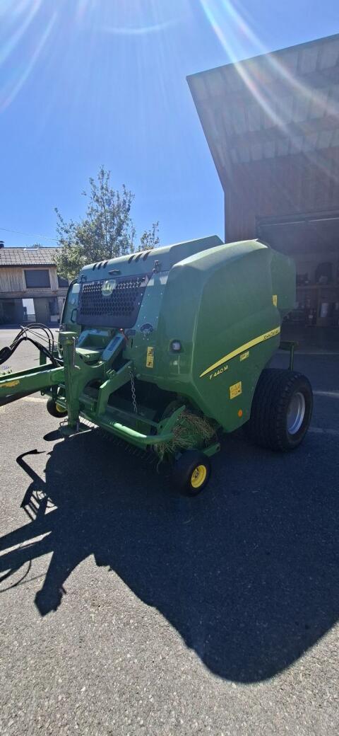 John Deere F440M