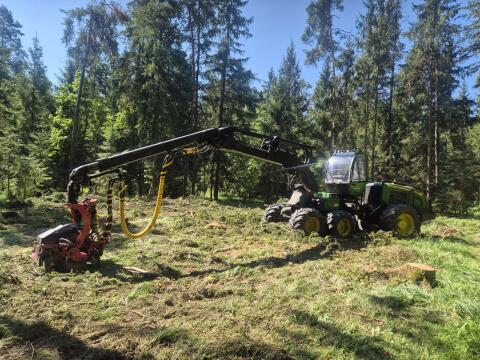 John Deere 1170E Harvester 1170E