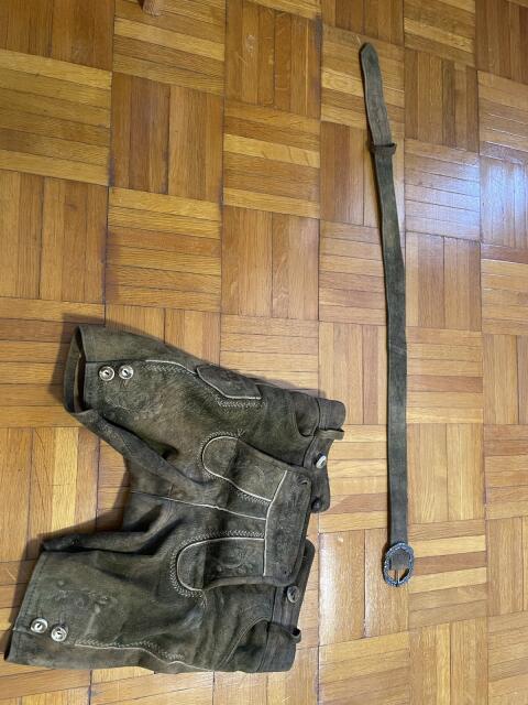 Verkaufe Kinderlederhose Größe: 134-140