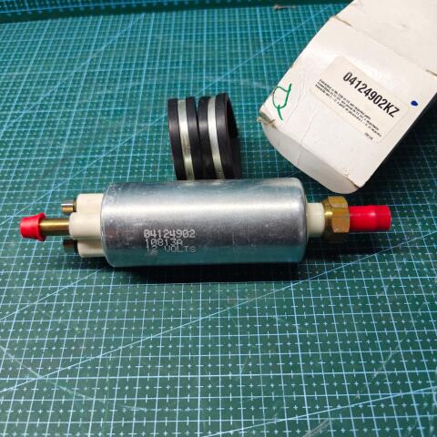 Original DEUTZ Kraftstoffpumpe TCD 2.9/3.6 04124573KZ