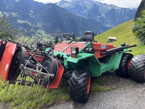 Metrac Rasant 1203 mit Bandrechen