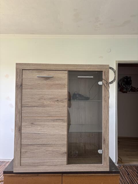Kommode mit Licht