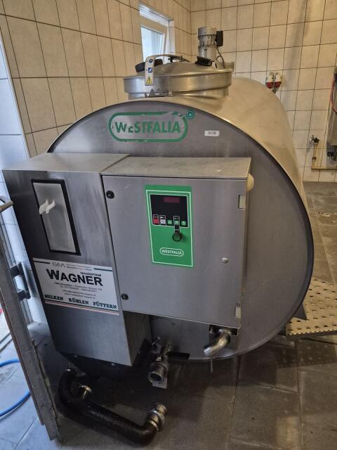 Milchtank mit Kühlaggregat