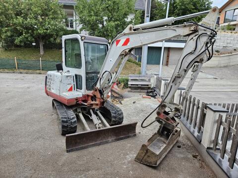 Takeuchi TB 135
