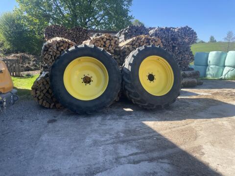 John Deere Pflegebereifung 6R 6910