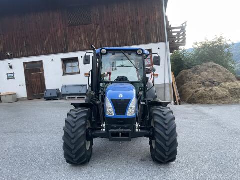 New Holland T4020