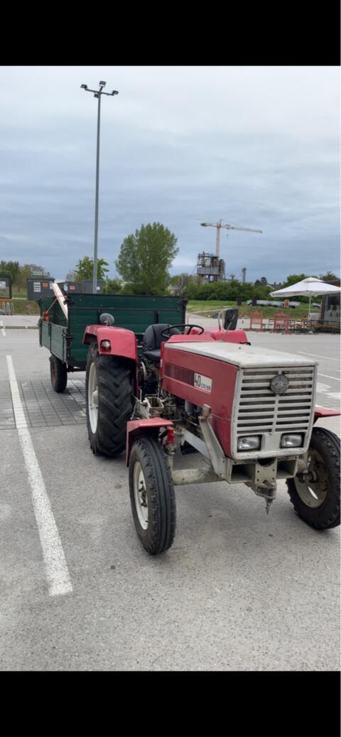 Steyr 40 mit Hauer Abstellfrontlader