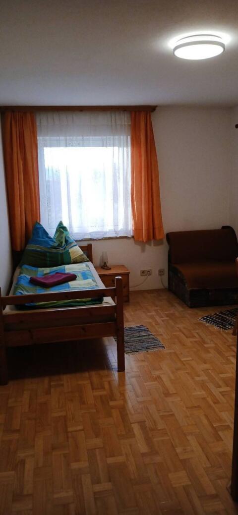 Privatzimmer, Pendler, Arbeiter, Monteure