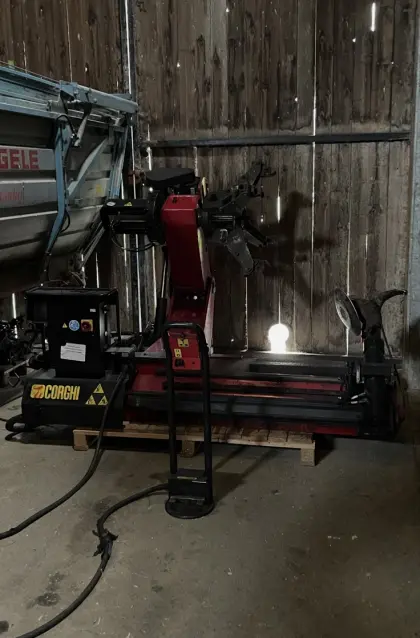 Corghi Reifenmontiermaschine HD1300A