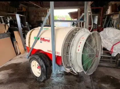 Gebläsespritze Tifone 1.000 l