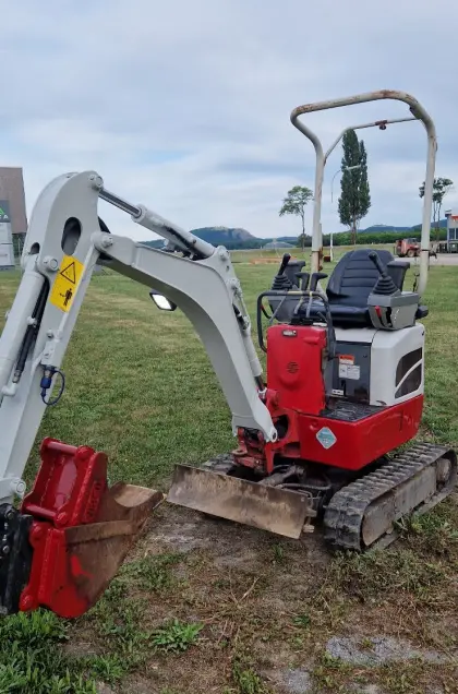 Takeuchi TB210R