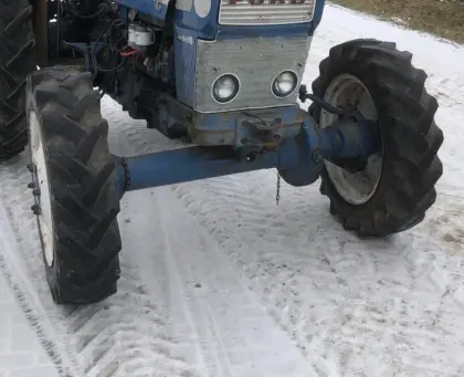 Original Ford 4000, 4600, 3055 Schindler Allradachse Köpfl