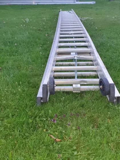 Verkaufe Ausschubleiter 2x23 Sprossen
